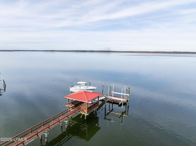 218 Old Plantation Drive, Beaufort, SC 29907