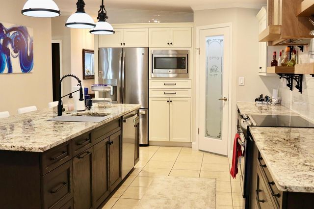 6164 N Ironwood Lane, Atlantis, FL 33462