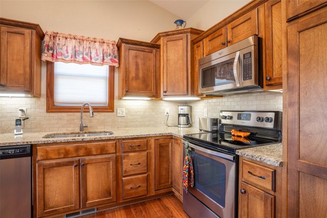 6019 Robin Road, Pleasant Hill, IA 50327