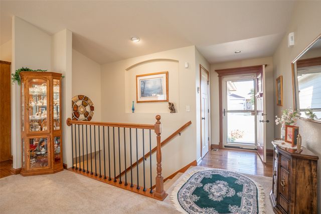 6019 Robin Road, Pleasant Hill, IA 50327