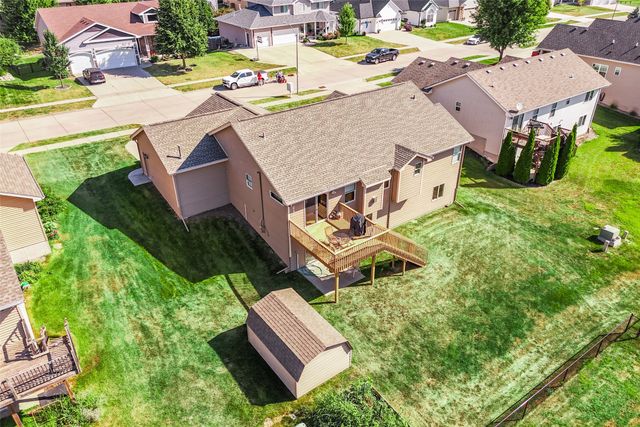 6019 Robin Road, Pleasant Hill, IA 50327