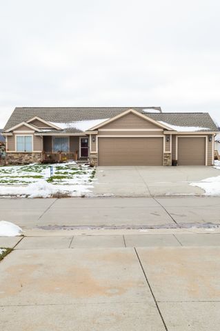 6019 Robin Road, Pleasant Hill, IA 50327