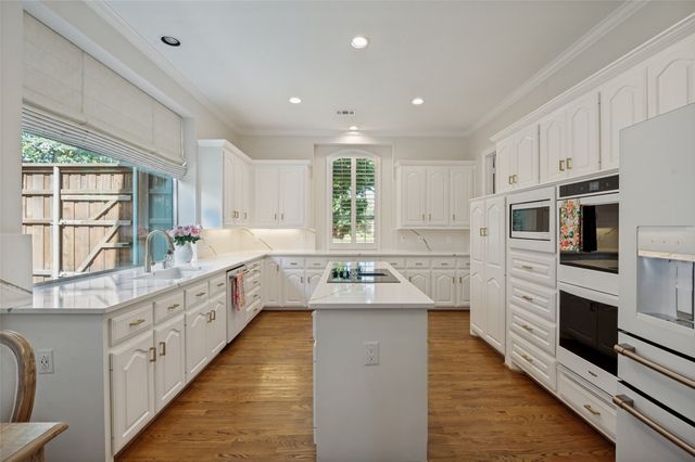 3004 Harkness Drive, Plano, TX 75093