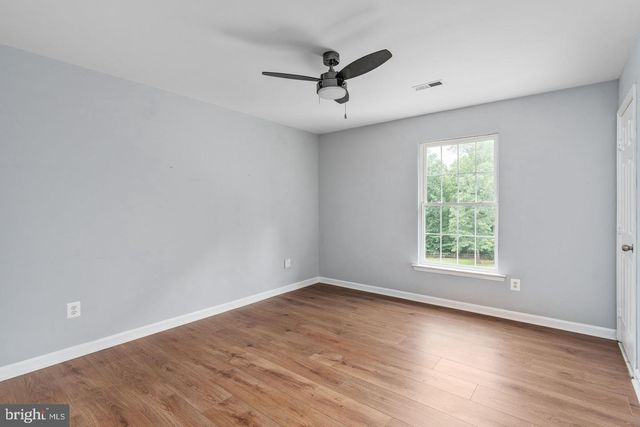 60 RIVER FALLS RD, Fredericksburg, VA 22406