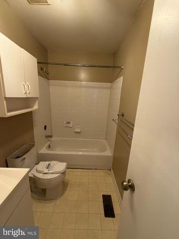 9404 HORN AVE, Baltimore, MD 21236