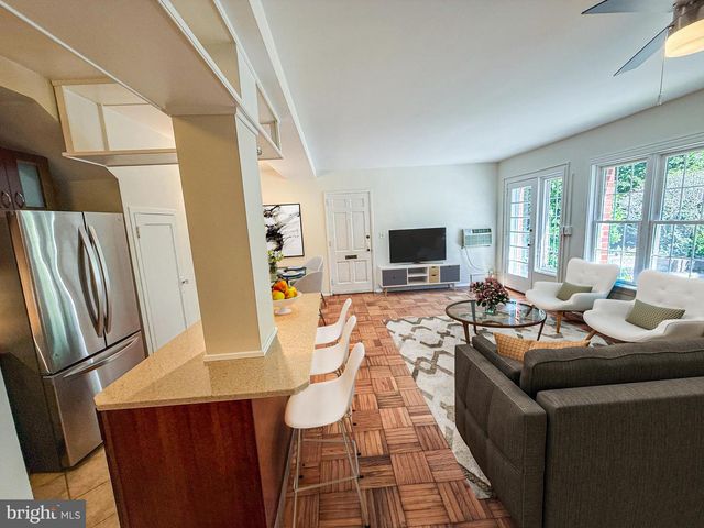 1619 MOUNT EAGLE PL, Alexandria, VA 22302
