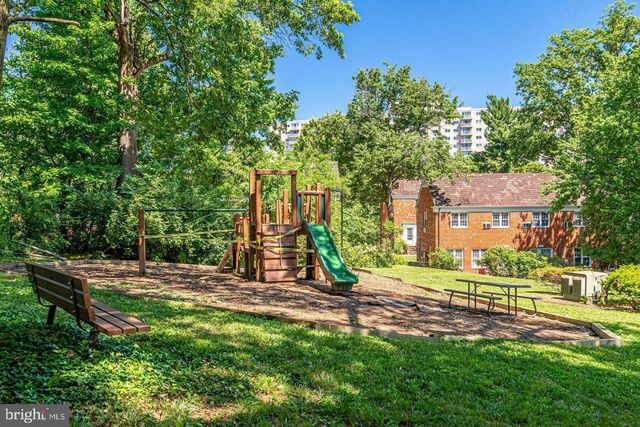 1619 MOUNT EAGLE PL, Alexandria, VA 22302