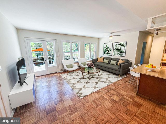 1619 MOUNT EAGLE PL, Alexandria, VA 22302