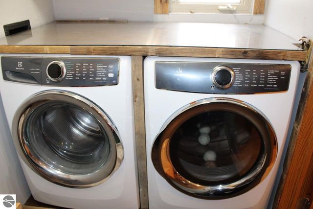 72 NW Wood Road, Rapid City, MI 49676