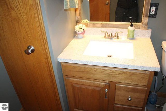 72 NW Wood Road, Rapid City, MI 49676