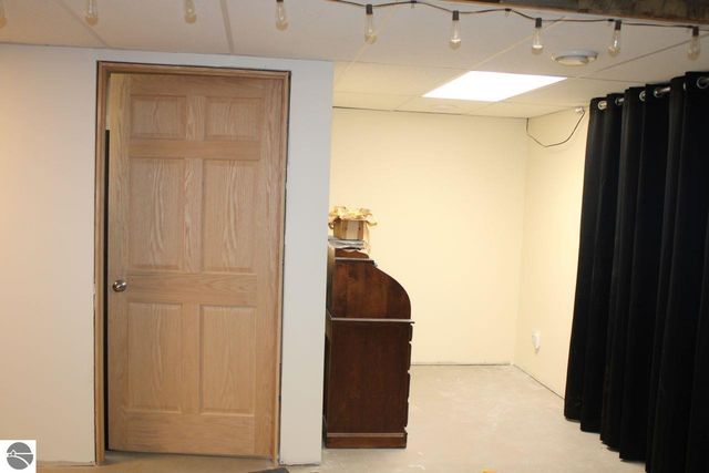 72 NW Wood Road, Rapid City, MI 49676