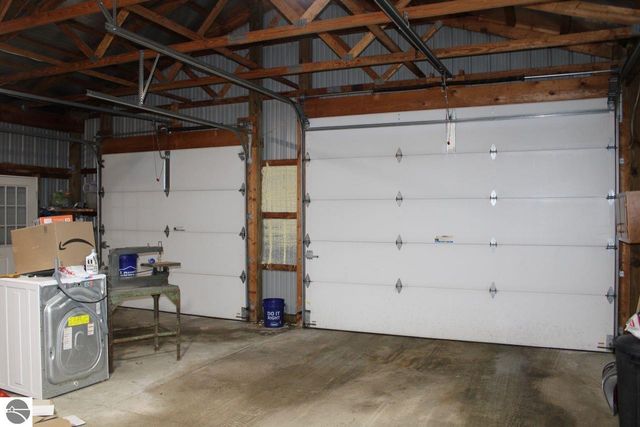 72 NW Wood Road, Rapid City, MI 49676