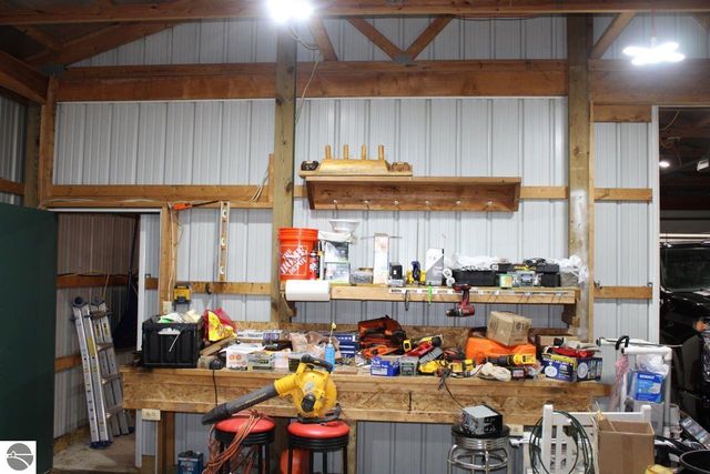 72 NW Wood Road, Rapid City, MI 49676