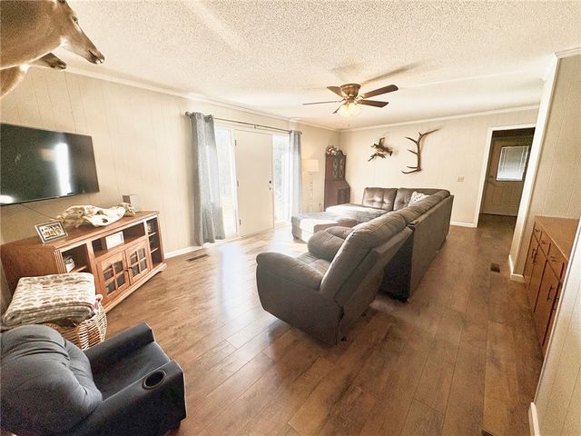 1404 Farrs Bridge Road, Easley, SC 29640