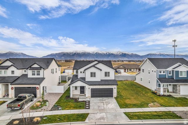 2811 S 2425 W, Syracuse, UT 84075