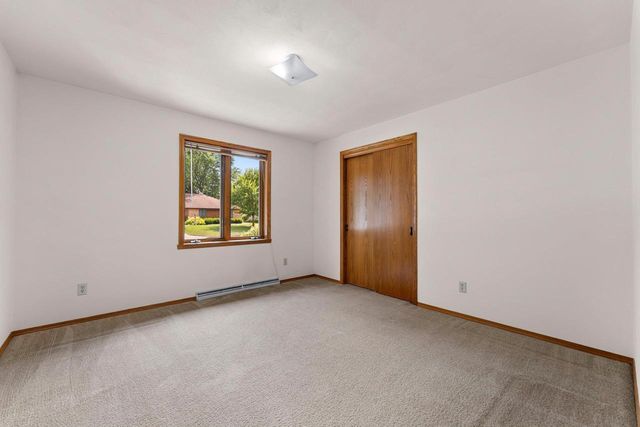 4718 W PERIWINKLE COURT, Appleton, WI 54914