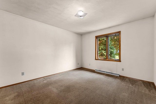 4718 W PERIWINKLE COURT, Appleton, WI 54914