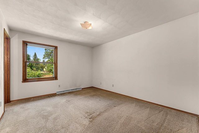 4718 W PERIWINKLE COURT, Appleton, WI 54914
