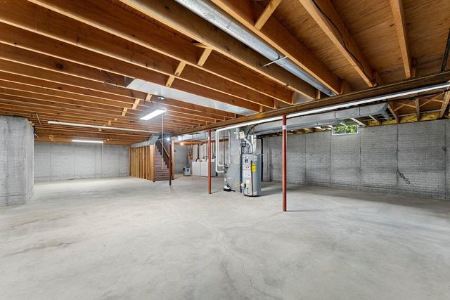4718 W PERIWINKLE COURT, Appleton, WI 54914