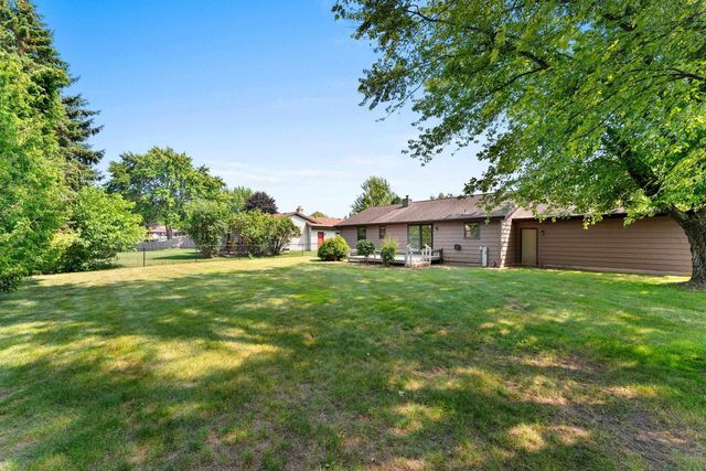 4718 W PERIWINKLE COURT, Appleton, WI 54914