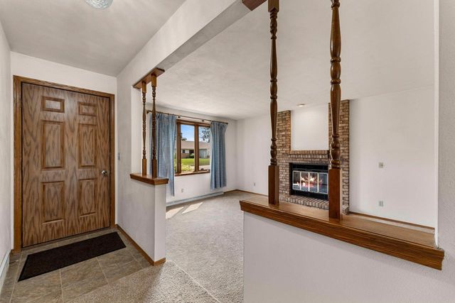 4718 W PERIWINKLE COURT, Appleton, WI 54914