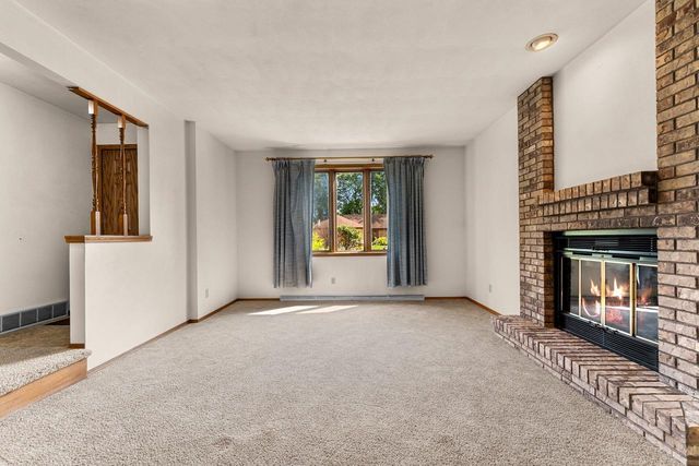 4718 W PERIWINKLE COURT, Appleton, WI 54914