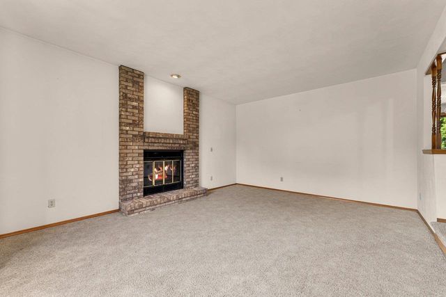 4718 W PERIWINKLE COURT, Appleton, WI 54914