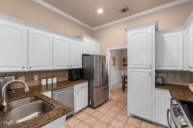 444 Grand Oaks Drive, Shreveport, LA 71106