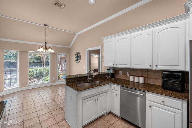 444 Grand Oaks Drive, Shreveport, LA 71106