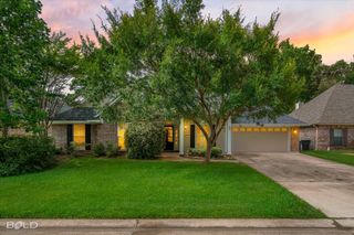 444 Grand Oaks Drive, Shreveport, LA 71106