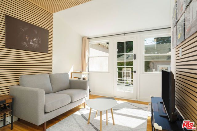 4712 Burnet Avenue, Sherman Oaks, CA 91403