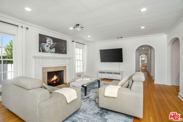 4712 Burnet Avenue, Sherman Oaks, CA 91403