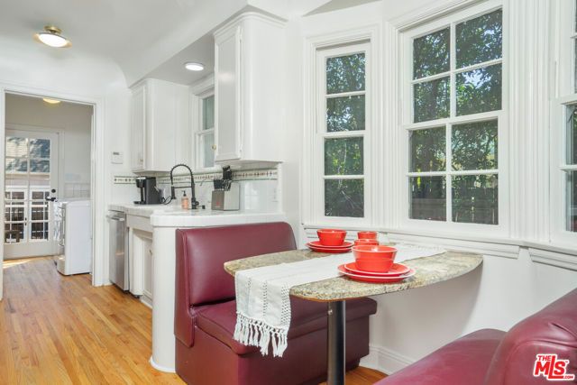 4712 Burnet Avenue, Sherman Oaks, CA 91403