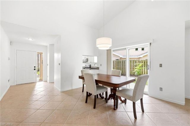 2505 Sailors WAY 129, Naples, FL 34109