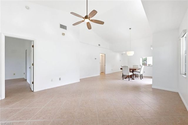 2505 Sailors WAY 129, Naples, FL 34109