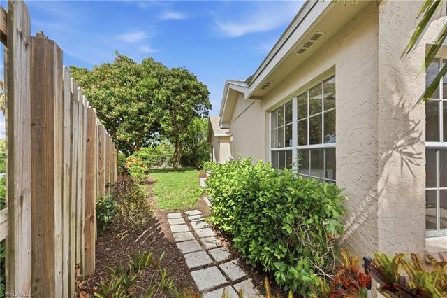 2505 Sailors WAY 129, Naples, FL 34109