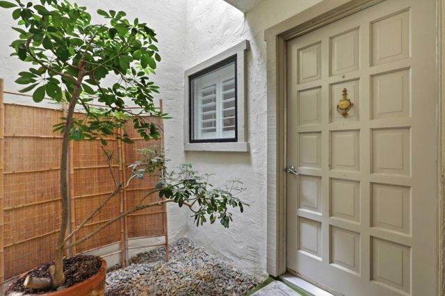 5438 Cribari Green, San Jose, CA 95135