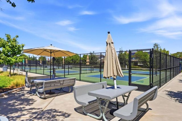 5438 Cribari Green, San Jose, CA 95135