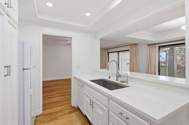 5438 Cribari Green, San Jose, CA 95135