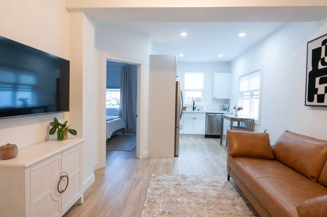 8 Enon St 103, Beverly, MA 01915