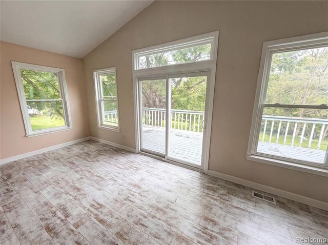 6536 Mountview Court, Brighton, MI 48116