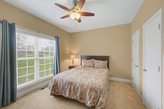 1437 Charleston Ln, Columbia, TN 38401