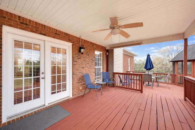 1437 Charleston Ln, Columbia, TN 38401