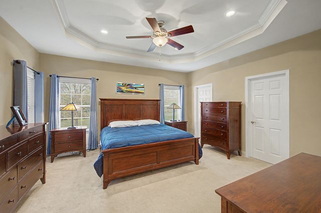 1437 Charleston Ln, Columbia, TN 38401