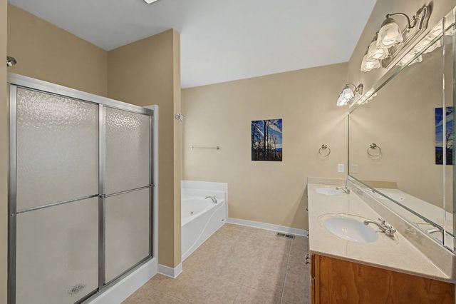 1437 Charleston Ln, Columbia, TN 38401