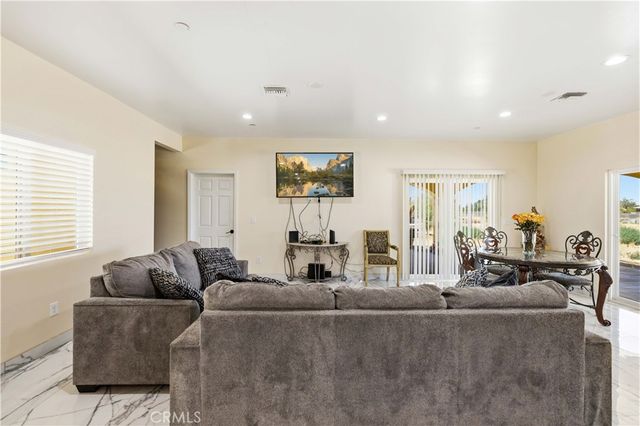 9285 E Avenue Q14, Littlerock, CA 93543