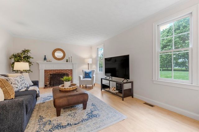 37 Concord Road, Acton, MA 01720