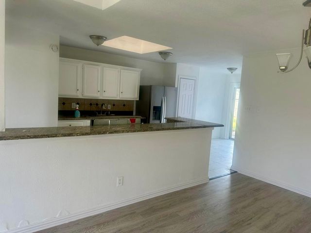 8902 Linda Vista Drive, Rowlett, TX 75088