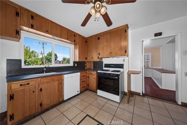 604 E Mariposa, Redlands, CA 92373