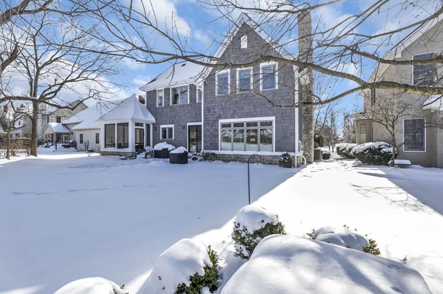 749 Covered Bridge Drive, Delaware, OH 43015